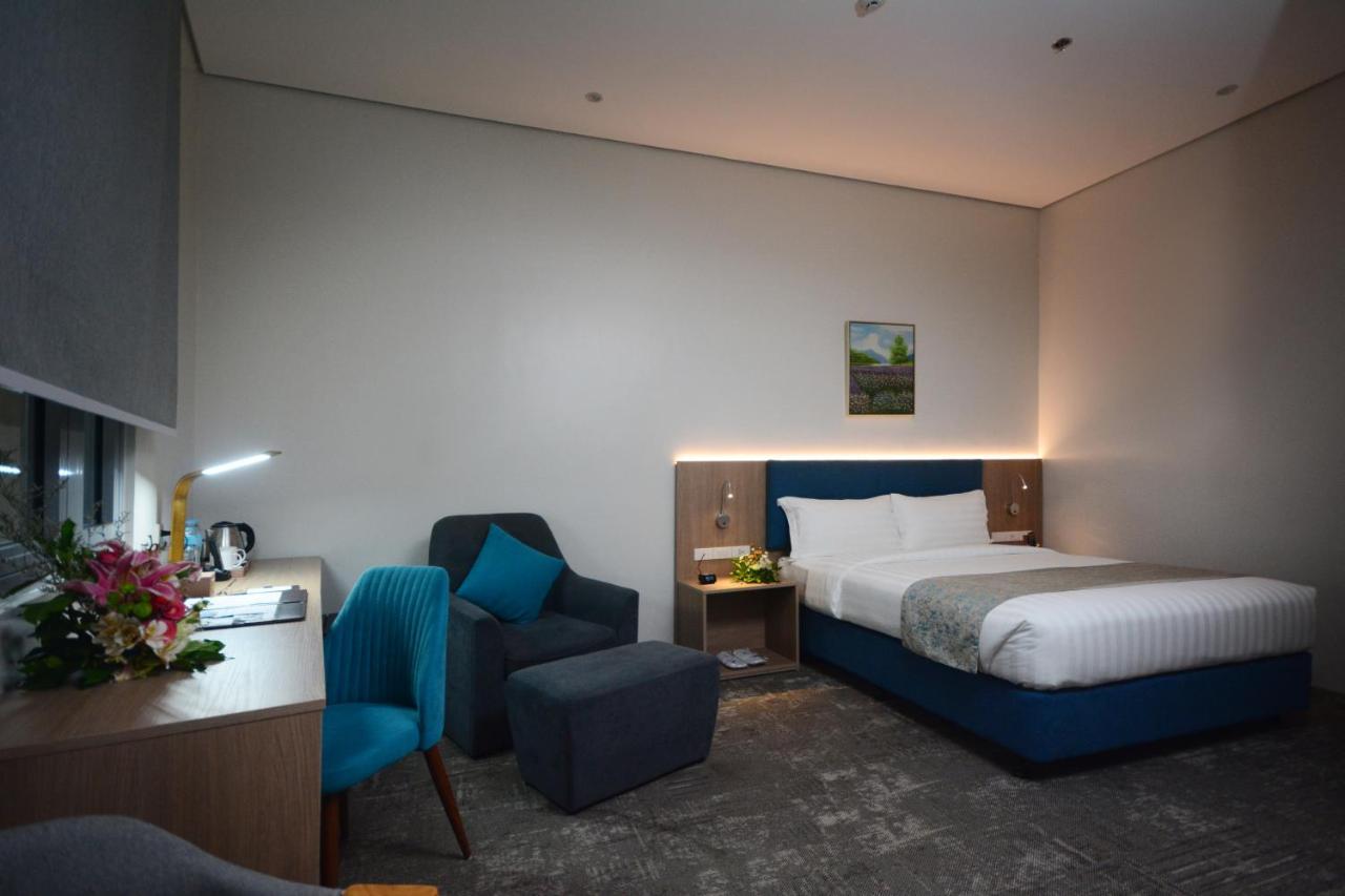Blue Lotus Hotel Davao City Kültér fotó